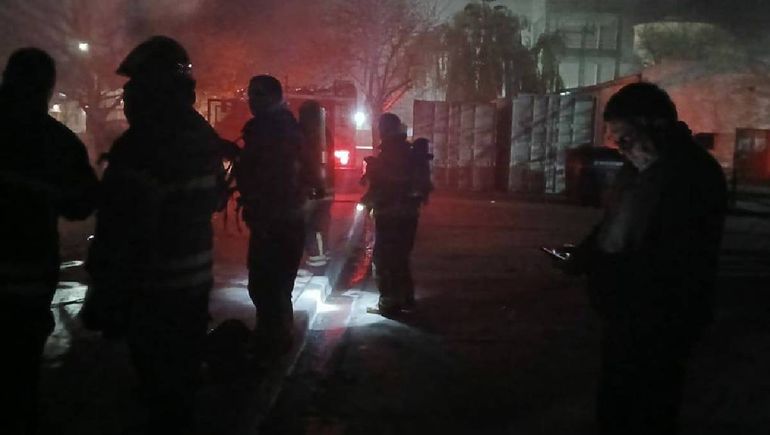 Un incendio intencional oblig&oacute; a trasladar pacientes de terapia intensiva del hospital de Viedma.