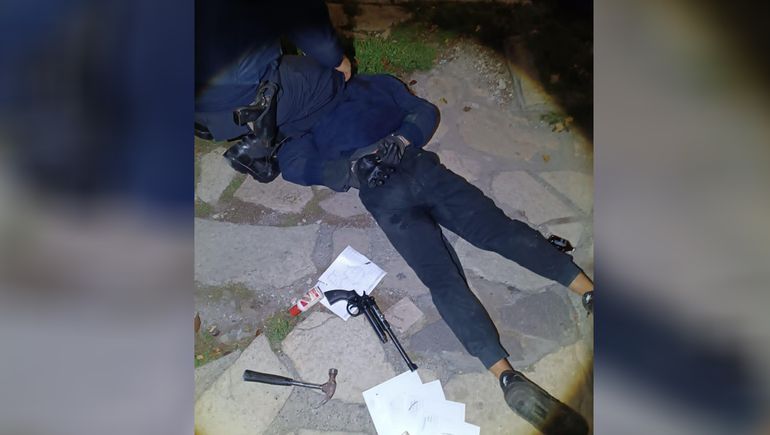 Dos ladrones fueron sorprendidos con las manos en la masa