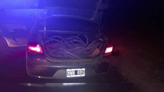 Robó 88 metros de cable subterráneo en la Ruta 22
