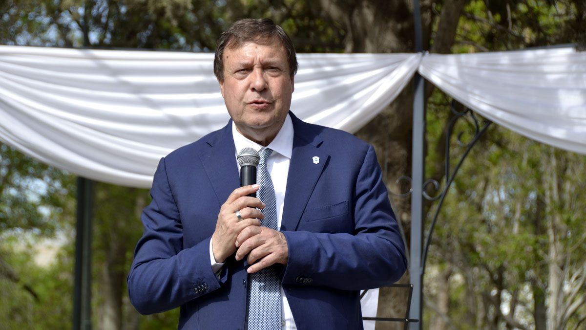 El gobernador Alberto Weretilneck habló sobre el caso de la médica trucha de Río Negro.