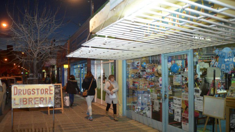 El comercio local pretende mejorar precios y atractivos para salir adelante.