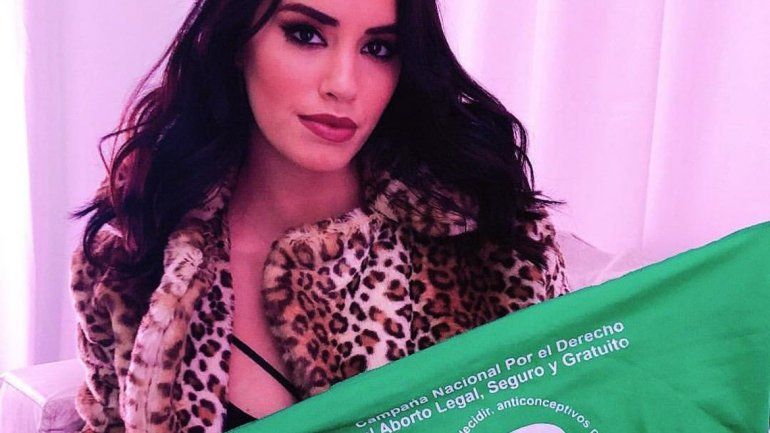 Lali Espósito divide a la región antes de su presentación en Neuquén