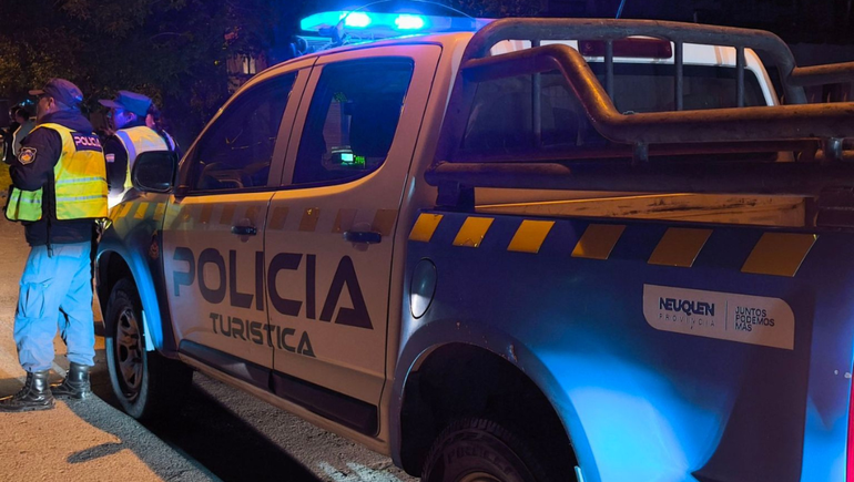 Conmoción: encontraron a un hombre muerto dentro de su auto en un barrio privado