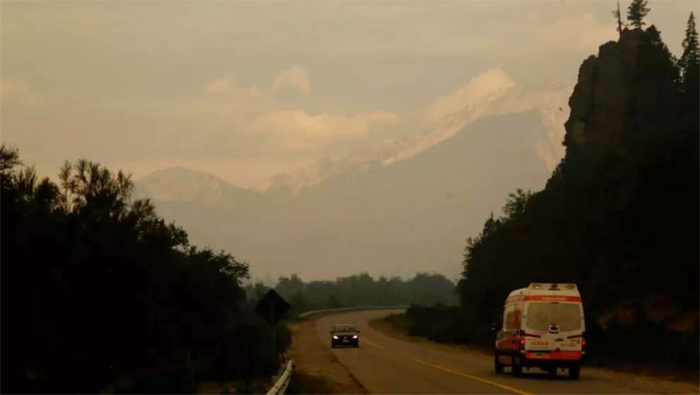 Se habilitó la Ruta 40 con extrema precaución por el fuego