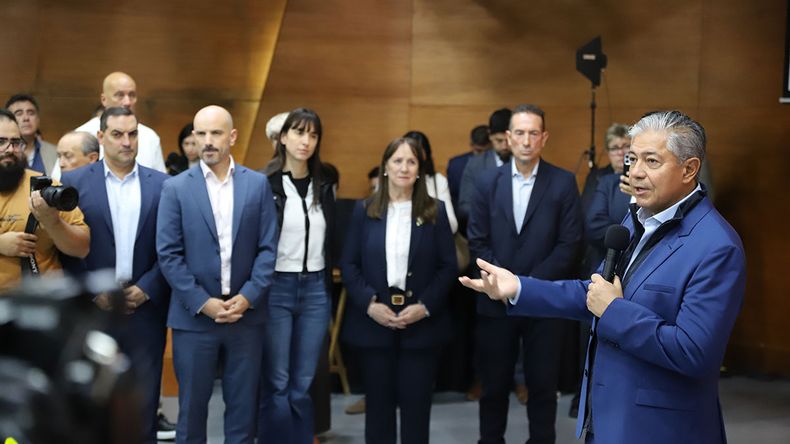 Aguinaldo para estatales de Neuquén: qué dijo Rolando Figueroa sobre la fecha de pago