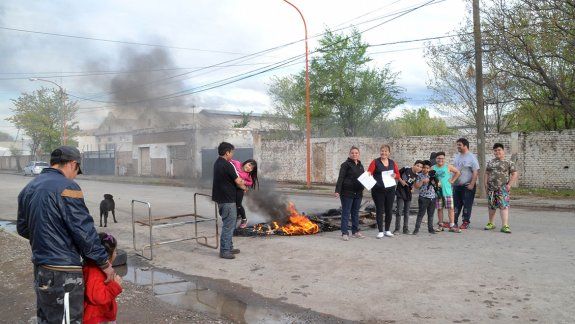 La toma de las vías se salva del desalojo por una nueva ley