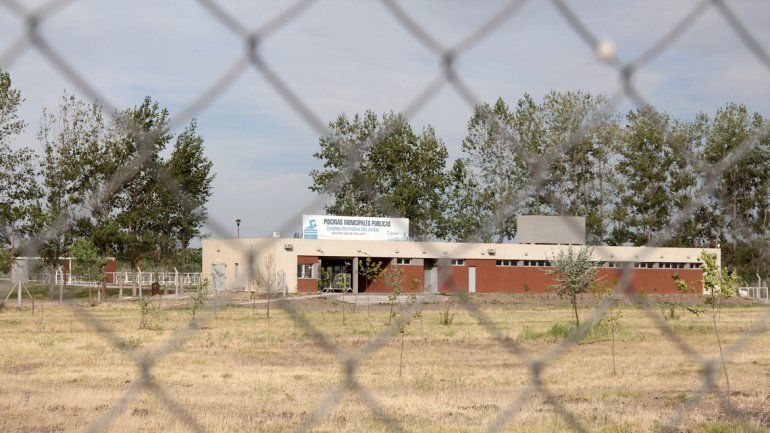 La apertura del predio de la pileta de la Isla Jordán se postergó dos veces.