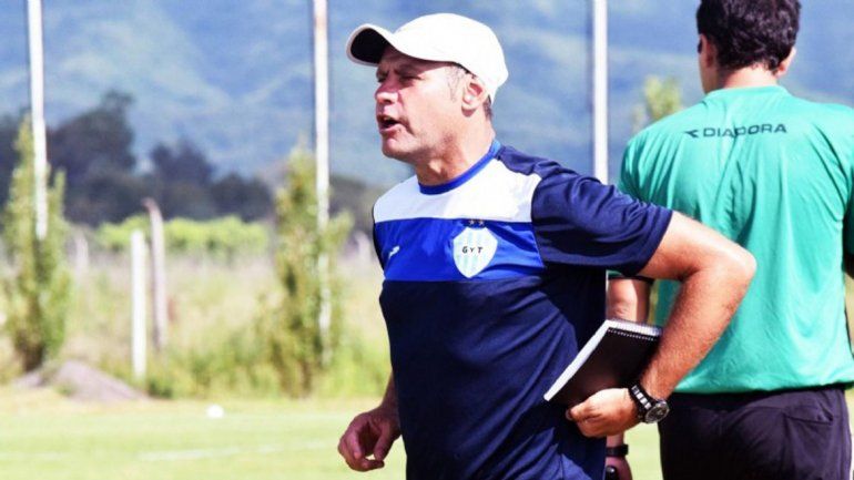 Botella fue contratado en Salta con la intención de llegar a la B Nacional.