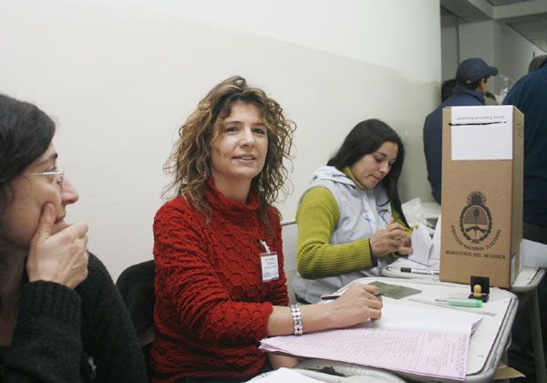 Votos rápidos y “sobre la hora”