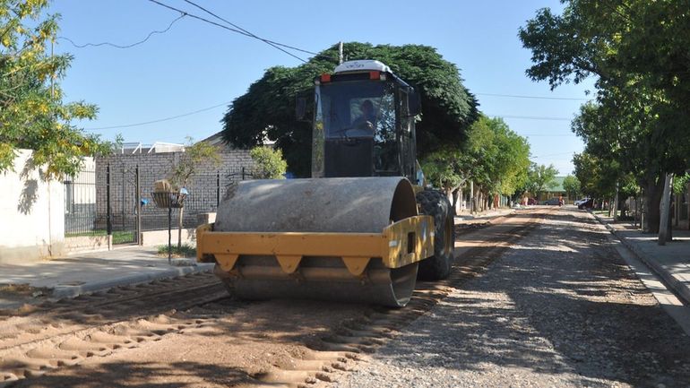 La primera etapa de la licitación contempla la pavimentación de 104 cuadras.