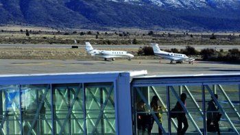 piden informe por vuelos privados que llegaron a bariloche 