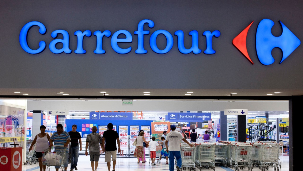 Carrefour en venta: quiénes son los finalistas para quedarse con el supermercado