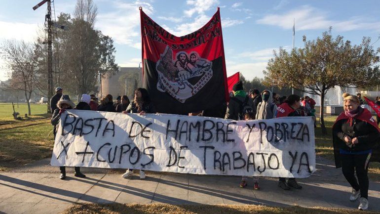 Tras 2 horas de corte, el Frente Popular Darío Santillán liberó el bloqueo en los puentes 