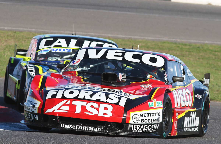 Urcera ganó la serie y larga adelante en la final