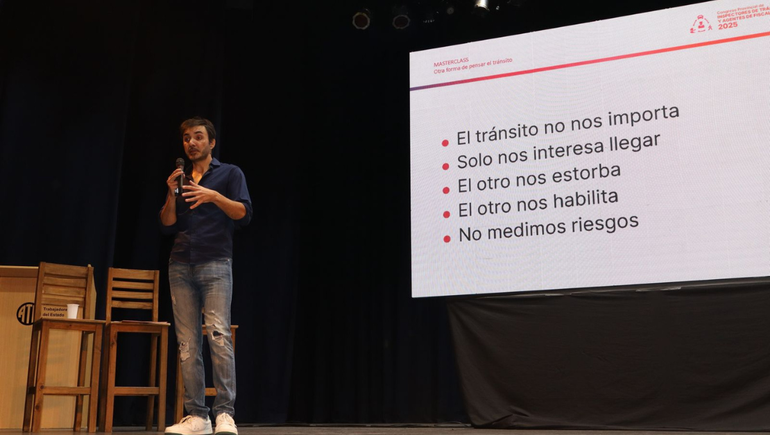 Ivan Leske es autor del libro 