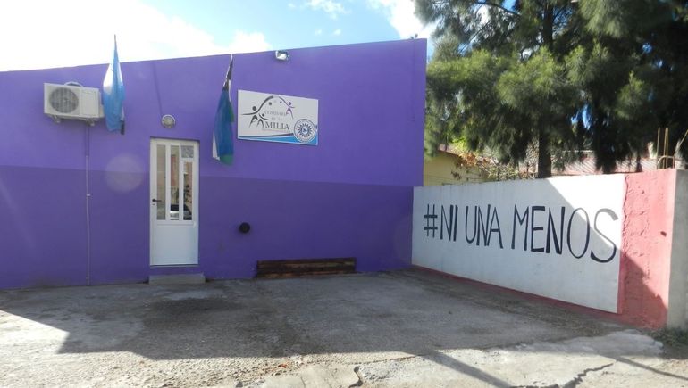 La joven presentó la denuncia en la Comisaría de la Familia de Viedma y la causa tuvo continuidad en la Justicia Civil. 