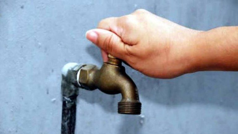 La escasez de agua es un drama recurrente en la comunidad perlense.