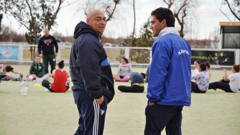 Pedro Zayas (izquierda)