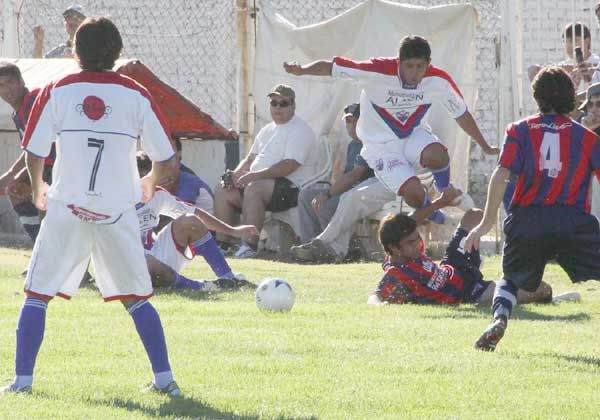 Unión avanza y Oro fue eliminado