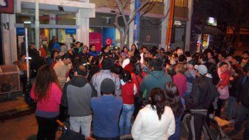 Los vecinos del Barrio Obrero se movilizaron por las calles cipoleñas.