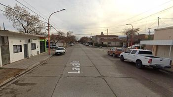 Belgrano y Lavalle, la esquina donde un grupo de vecinos redujo a un adolescente de 17 años. Belgrano y Lavalle, la esquina donde un grupo de vecinos redujo a un adolescente de 17 años.