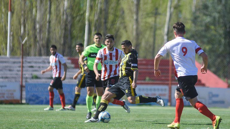 Independiente de Neuquén empató de local y quedó último.