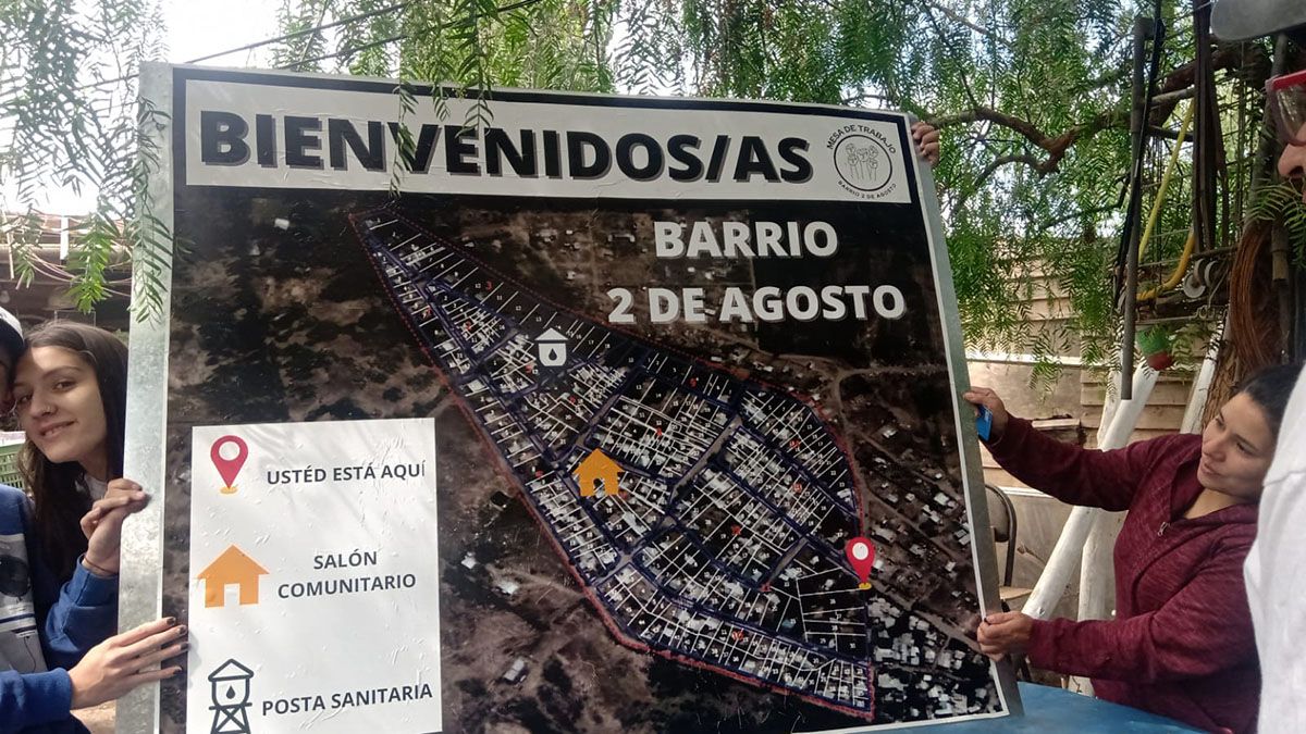 En la comunidad del barrio 2 de Agosto, esperan que autoridades municipales, provinciales y de la empresa Edersa asuman el compromiso y lleven adelante la muy necesaria regularización del suministro eléctrico.