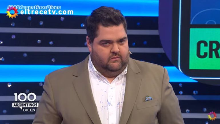 El malestar de Barassi ante el truco de magia de un participante