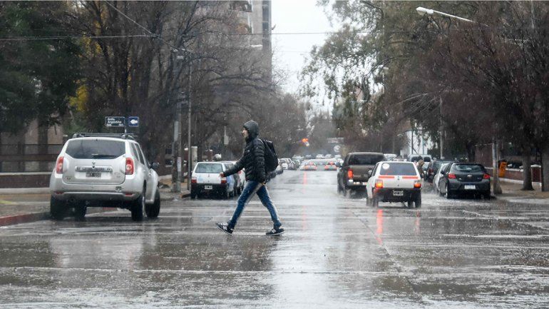 ¿Se viene la lluvia? Las nubes se quedan hasta el viernes