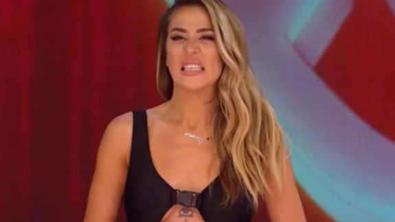 Jimena Barón incómoda por un pretendiente inesperado