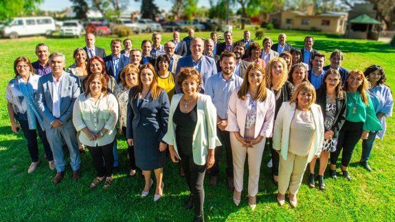 Suba por decreto a los funcionarios del Poder Ejecutivo