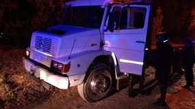 Tres hombres fueron detenidos por la Policía. Escaparon de un control con una niña a bordo de un camión.