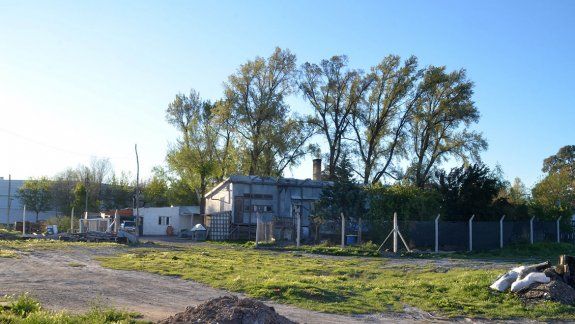 Las familias de la toma de las vías se mudarán al Distrito Vecinal