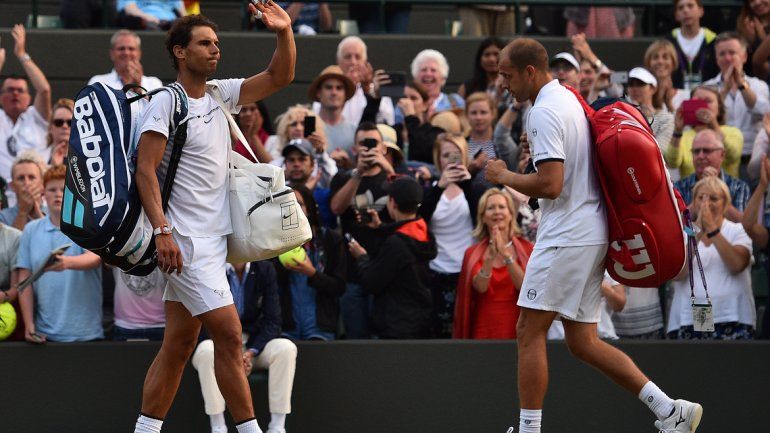 Nadal perdió un partidazo que lo dejó afuera de Wimbledon