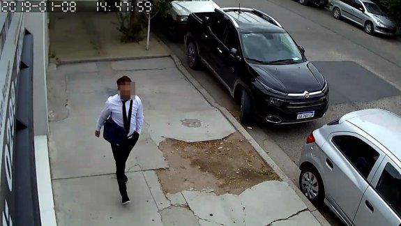Engañaron a un empresario y se llevaron 100 mil dólares