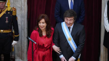 el llamativo mensaje de javier milei a cristina kirchner: le pido disculpas