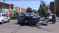 El siniestro ocurrió este mediodía y las conductoras sufrieron heridas.