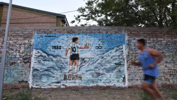 El mural neuquino de Diego. El mural neuquino de Diego.