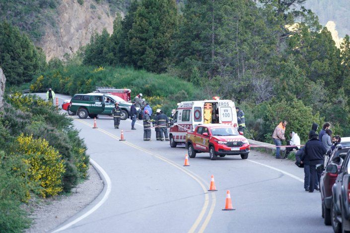 Tragedia en San Martín: un auto cayó al lago y una adolescente murió ahogada