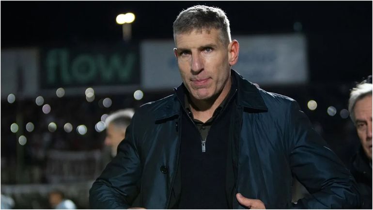 Firmó contrato: a qué grande América va a dirigir Martín Palermo