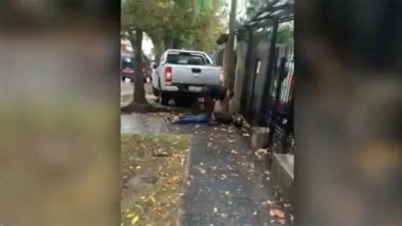 Persiguió a dos motochorros y los mató