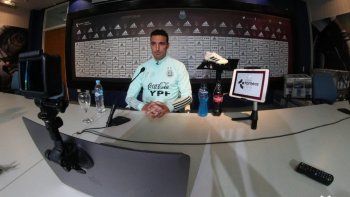 scaloni: messi esta contento de estar en la seleccion