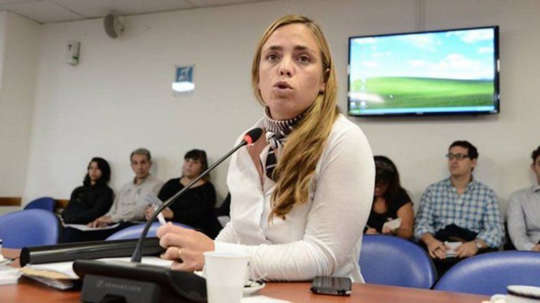 La diputada roquense busca que se aceleren los trámites de adopción.