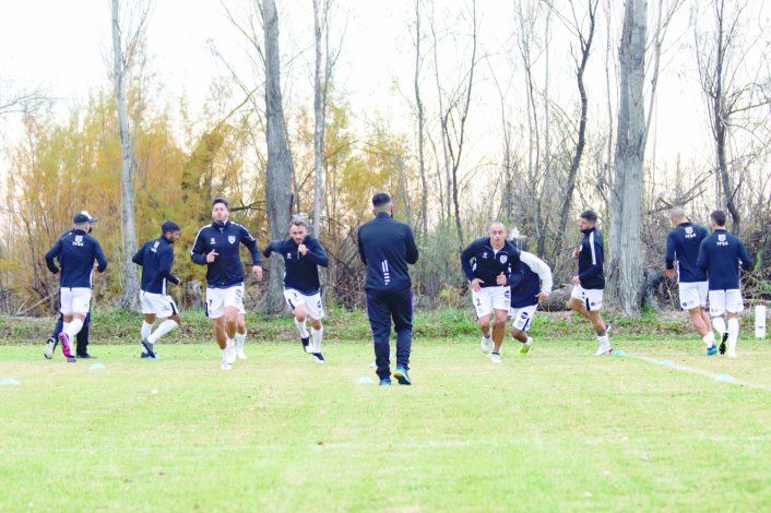 El Albinegro necesita sumar un punto en Puerto Madryn.