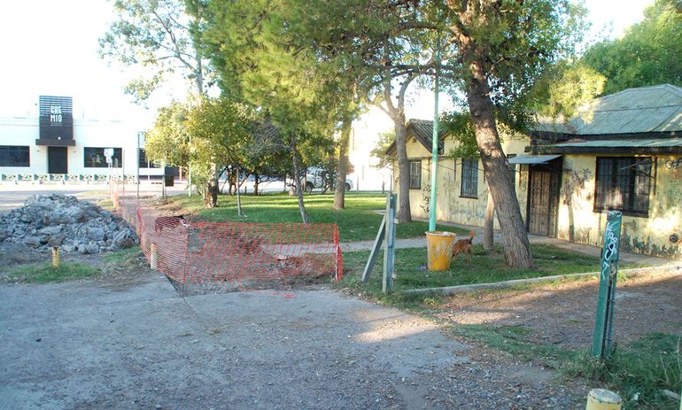 Arrancaron las obras del Paseo del Ferrocarril y se va Colón