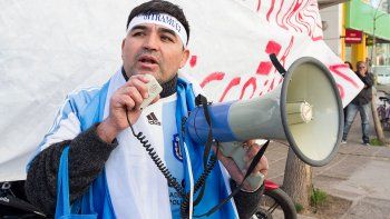 Omar Meza no afloja en los reclamos por los derechos laborales.