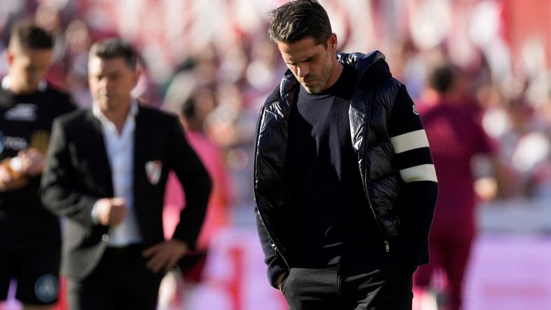Fernando Gago volvió a dar cátedra de moda.
