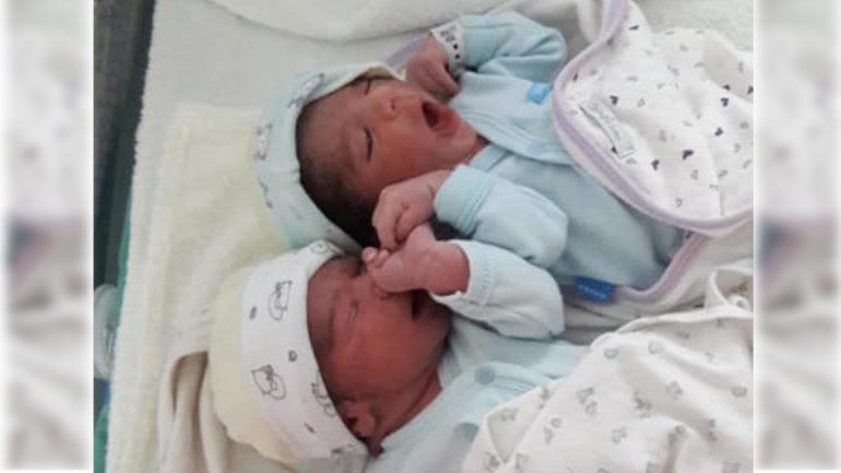 Felipe y Gastón, los primeros gemelos que nacieron en el hospital de Villa La Angostura
