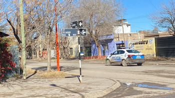 Esta mañana, un medidor de gas sobre la calle Ecuador al 800 presentaba una fuga de gas que alertó a los vecinos.