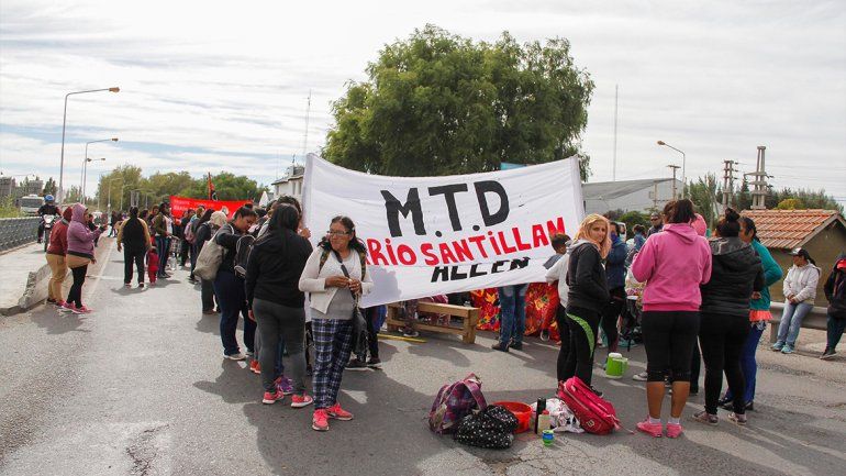 Levantaron el corte en el puente carretero